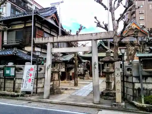 松山神社の鳥居