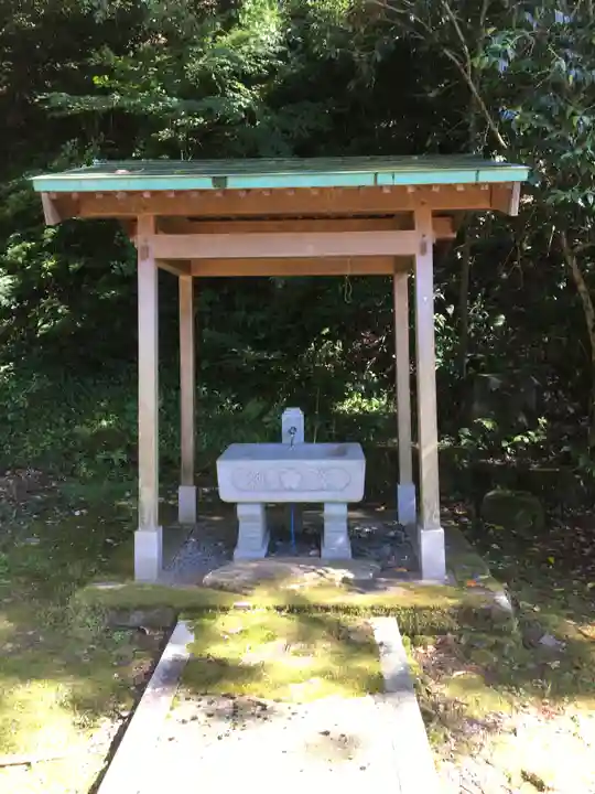 岩瀬神社の手水舎