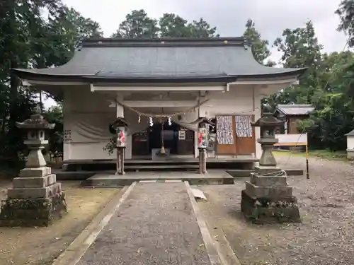 山名神社の本殿