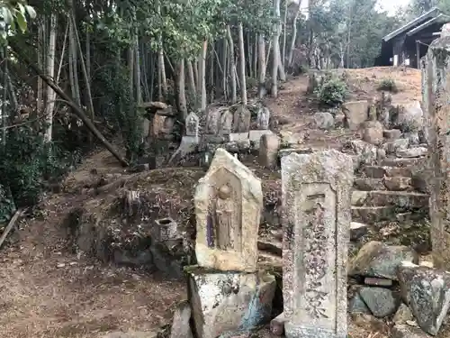 石疊神社(石畳神社)の建物その他