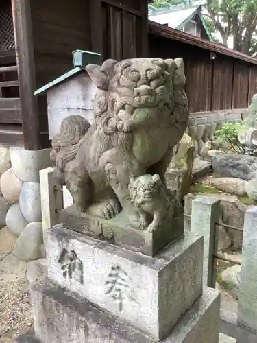 羊神社の狛犬