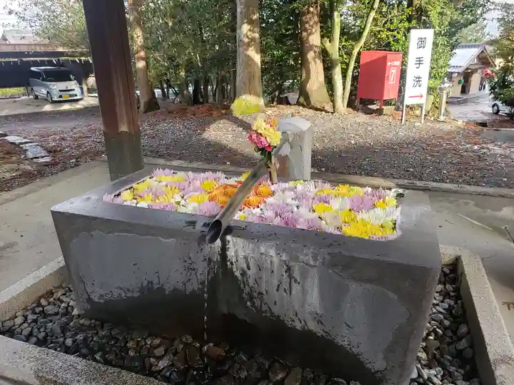 美濃國一宮 南宮大社の手水舎