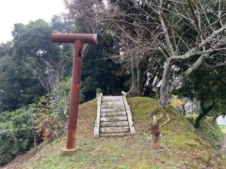 神社(名称不明)の鳥居