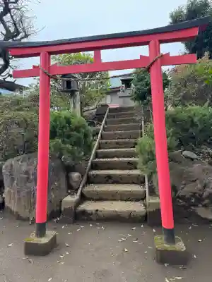 和田稲荷神社の{uncategorized: "未分類", other: "その他", undefined: "問題あり", building: "その他建物", grave: "お墓", sacred_gate: "鳥居", guardian: "狛犬", statue: "像", buddha: "仏像", history: "歴史", nature: "自然", garden: "庭園", animal: "動物", pagoda: "塔", temizu: "手水舎", mountain_gate: "山門・神門", sanctuary: "本殿・本堂", subordinate: "末社・摂社", art: "芸術", scenery: "景色", jizo: "地蔵", ema: "絵馬", goshuin: "御朱印", omikuji: "おみくじ", items: "授与品その他", amulet: "お守り", goshuincho: "御朱印帳", eats: "食事", festival: "お祭り", votive_dance: "神楽", shichigosan: "七五三参", wedding: "結婚式", experience: "体験その他", initially: "初詣", around: "周辺", anti_infection: "感染症対策"}