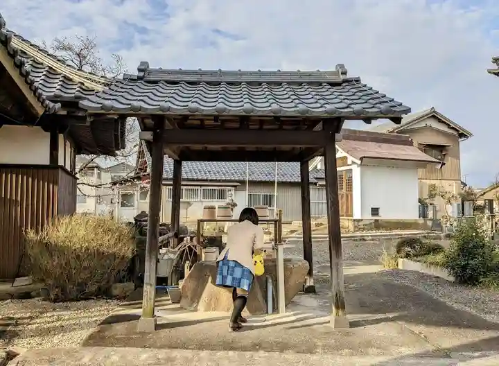 正法寺の手水舎