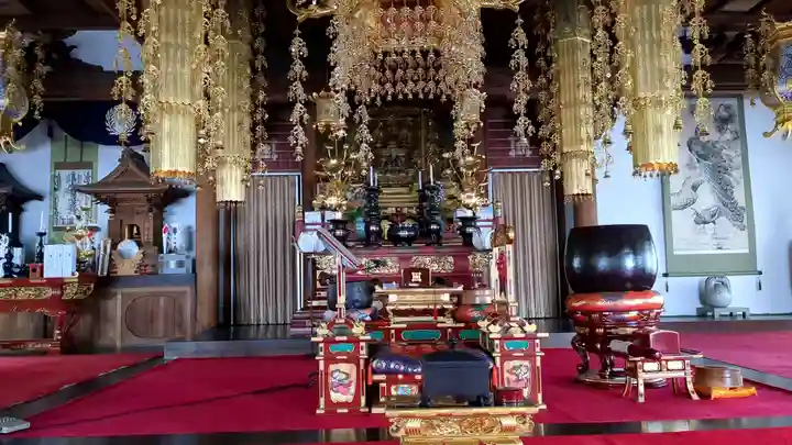 法華寺の本殿・本堂