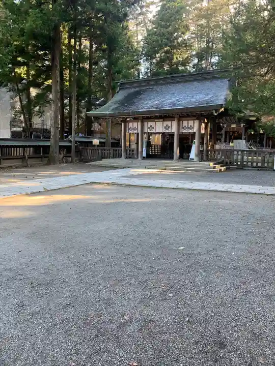 諏訪大社の本殿・本堂