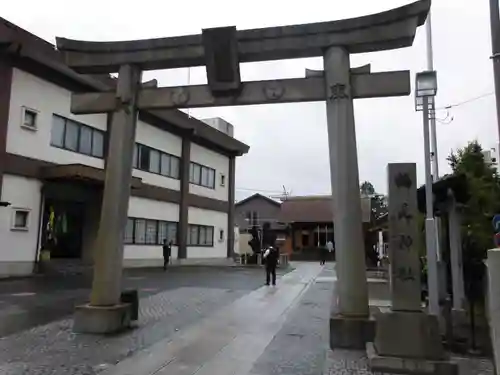 鶴見神社の鳥居