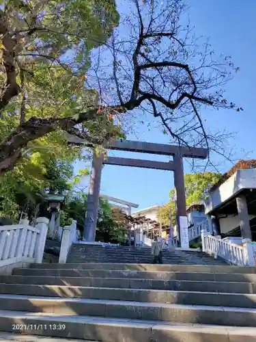 伊勢山皇大神宮の鳥居