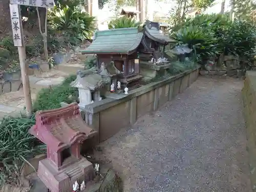 尾曳稲荷神社の末社