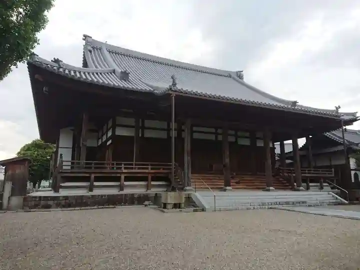 萬福寺の本殿・本堂