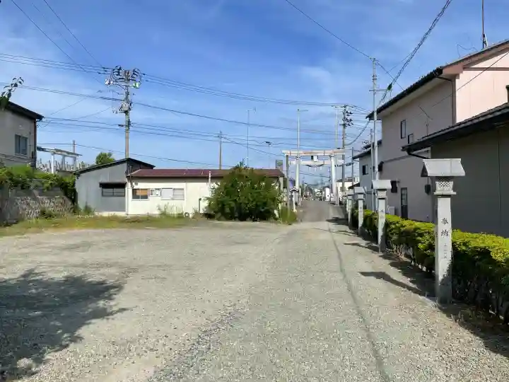 隠津島神社の{uncategorized: "未分類", other: "その他", undefined: "問題あり", building: "その他建物", grave: "お墓", sacred_gate: "鳥居", guardian: "狛犬", statue: "像", buddha: "仏像", history: "歴史", nature: "自然", garden: "庭園", animal: "動物", pagoda: "塔", temizu: "手水舎", mountain_gate: "山門・神門", sanctuary: "本殿・本堂", subordinate: "末社・摂社", art: "芸術", scenery: "景色", jizo: "地蔵", ema: "絵馬", goshuin: "御朱印", omikuji: "おみくじ", items: "授与品その他", amulet: "お守り", goshuincho: "御朱印帳", eats: "食事", festival: "お祭り", votive_dance: "神楽", shichigosan: "七五三参", wedding: "結婚式", experience: "体験その他", initially: "初詣", around: "周辺", anti_infection: "感染症対策"}