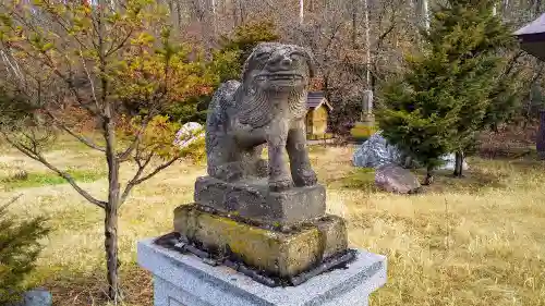 下宇莫別神社の狛犬