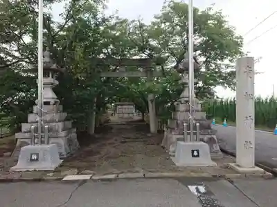 貴船社(儀長)の鳥居