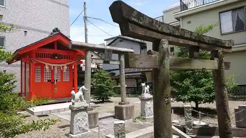 正一位原市場稲荷大明神の鳥居