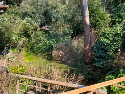 蛇苦止明神（蛇苦止堂）の庭園