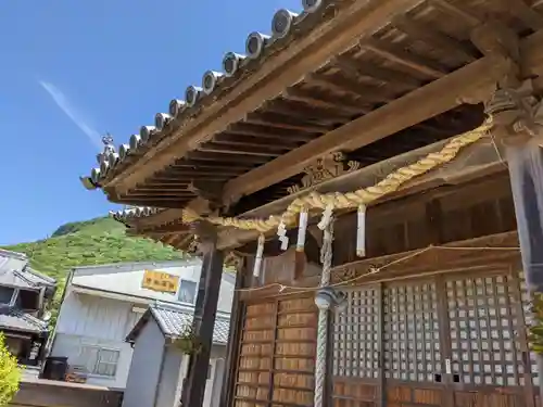 鵜羽神社の本殿