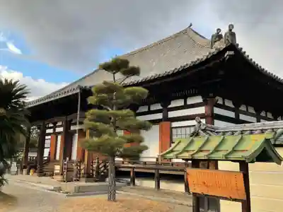 法華寺の本殿・本堂