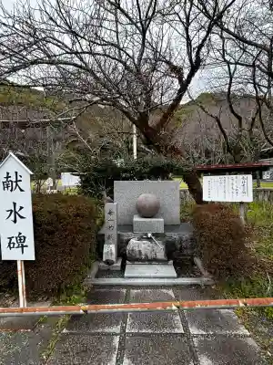 靜岡縣護國神社の{uncategorized: "未分類", other: "その他", undefined: "問題あり", building: "その他建物", grave: "お墓", sacred_gate: "鳥居", guardian: "狛犬", statue: "像", buddha: "仏像", history: "歴史", nature: "自然", garden: "庭園", animal: "動物", pagoda: "塔", temizu: "手水舎", mountain_gate: "山門・神門", sanctuary: "本殿・本堂", subordinate: "末社・摂社", art: "芸術", scenery: "景色", jizo: "地蔵", ema: "絵馬", goshuin: "御朱印", omikuji: "おみくじ", items: "授与品その他", amulet: "お守り", goshuincho: "御朱印帳", eats: "食事", festival: "お祭り", votive_dance: "神楽", shichigosan: "七五三参", wedding: "結婚式", experience: "体験その他", initially: "初詣", around: "周辺", anti_infection: "感染症対策"}