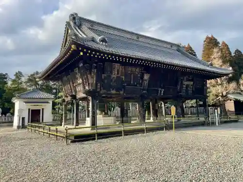 成田山新勝寺の{uncategorized: "未分類", other: "その他", undefined: "問題あり", building: "その他建物", grave: "お墓", sacred_gate: "鳥居", guardian: "狛犬", statue: "像", buddha: "仏像", history: "歴史", nature: "自然", garden: "庭園", animal: "動物", pagoda: "塔", temizu: "手水舎", mountain_gate: "山門・神門", sanctuary: "本殿・本堂", subordinate: "末社・摂社", art: "芸術", scenery: "景色", jizo: "地蔵", ema: "絵馬", goshuin: "御朱印", omikuji: "おみくじ", items: "授与品その他", amulet: "お守り", goshuincho: "御朱印帳", eats: "食事", festival: "お祭り", votive_dance: "神楽", shichigosan: "七五三参", wedding: "結婚式", experience: "体験その他", initially: "初詣", around: "周辺", anti_infection: "感染症対策"}
