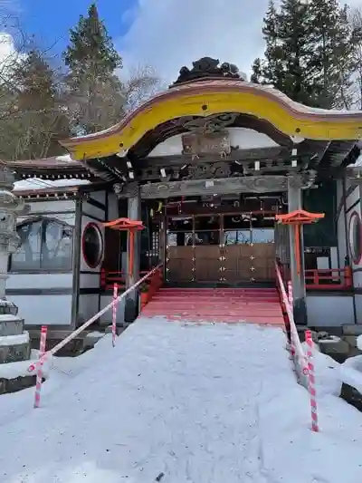 成田山安養寺の本殿