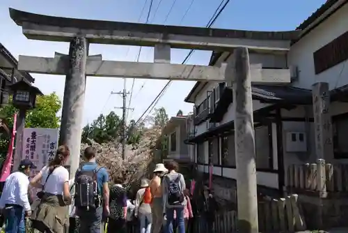 吉水神社の鳥居