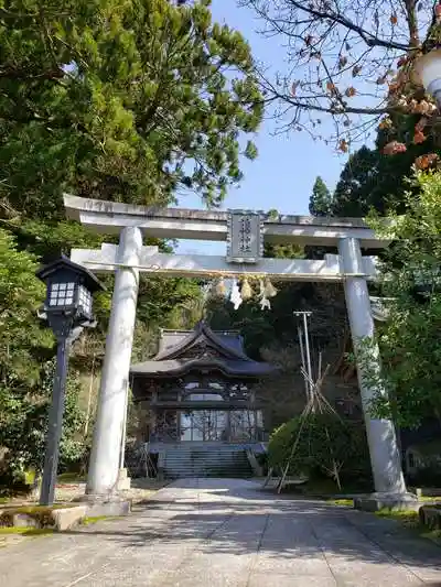 雄神神社の鳥居