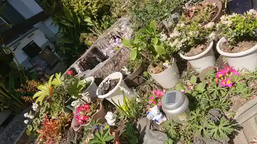 三輪神社の庭園