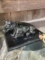 大歳神社の像