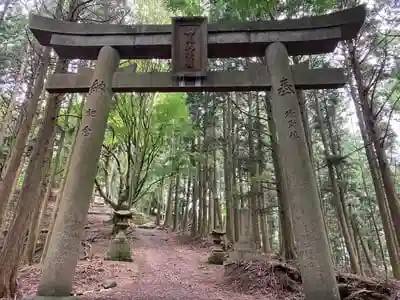 能勢妙見山（真如寺境外仏堂）の鳥居