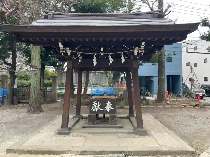 橋戸稲荷神社の{uncategorized: "未分類", other: "その他", undefined: "問題あり", building: "その他建物", grave: "お墓", sacred_gate: "鳥居", guardian: "狛犬", statue: "像", buddha: "仏像", history: "歴史", nature: "自然", garden: "庭園", animal: "動物", pagoda: "塔", temizu: "手水舎", mountain_gate: "山門・神門", sanctuary: "本殿・本堂", subordinate: "末社・摂社", art: "芸術", scenery: "景色", jizo: "地蔵", ema: "絵馬", goshuin: "御朱印", omikuji: "おみくじ", items: "授与品その他", amulet: "お守り", goshuincho: "御朱印帳", eats: "食事", festival: "お祭り", votive_dance: "神楽", shichigosan: "七五三参", wedding: "結婚式", experience: "体験その他", initially: "初詣", around: "周辺", anti_infection: "感染症対策"}