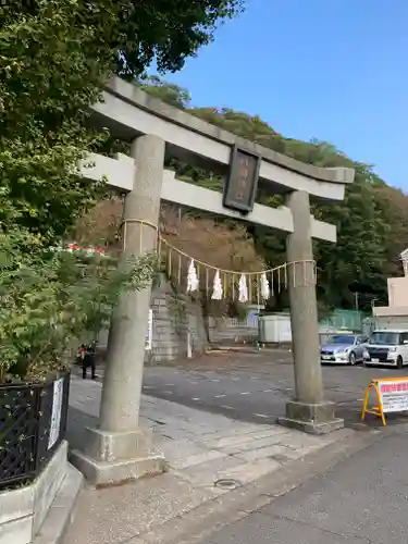 根岸八幡神社の鳥居