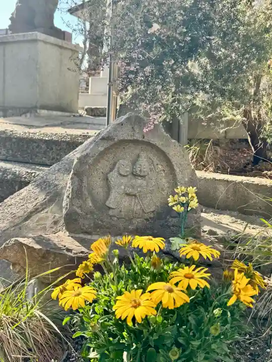 新田宿八坂神社の{uncategorized: "未分類", other: "その他", undefined: "問題あり", building: "その他建物", grave: "お墓", sacred_gate: "鳥居", guardian: "狛犬", statue: "像", buddha: "仏像", history: "歴史", nature: "自然", garden: "庭園", animal: "動物", pagoda: "塔", temizu: "手水舎", mountain_gate: "山門・神門", sanctuary: "本殿・本堂", subordinate: "末社・摂社", art: "芸術", scenery: "景色", jizo: "地蔵", ema: "絵馬", goshuin: "御朱印", omikuji: "おみくじ", items: "授与品その他", amulet: "お守り", goshuincho: "御朱印帳", eats: "食事", festival: "お祭り", votive_dance: "神楽", shichigosan: "七五三参", wedding: "結婚式", experience: "体験その他", initially: "初詣", around: "周辺", anti_infection: "感染症対策"}