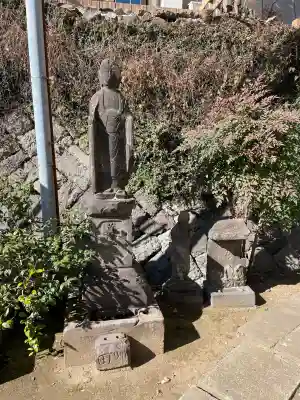 永泉寺の{uncategorized: "未分類", other: "その他", undefined: "問題あり", building: "その他建物", grave: "お墓", sacred_gate: "鳥居", guardian: "狛犬", statue: "像", buddha: "仏像", history: "歴史", nature: "自然", garden: "庭園", animal: "動物", pagoda: "塔", temizu: "手水舎", mountain_gate: "山門・神門", sanctuary: "本殿・本堂", subordinate: "末社・摂社", art: "芸術", scenery: "景色", jizo: "地蔵", ema: "絵馬", goshuin: "御朱印", omikuji: "おみくじ", items: "授与品その他", amulet: "お守り", goshuincho: "御朱印帳", eats: "食事", festival: "お祭り", votive_dance: "神楽", shichigosan: "七五三参", wedding: "結婚式", experience: "体験その他", initially: "初詣", around: "周辺", anti_infection: "感染症対策"}