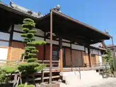 長全寺の本殿