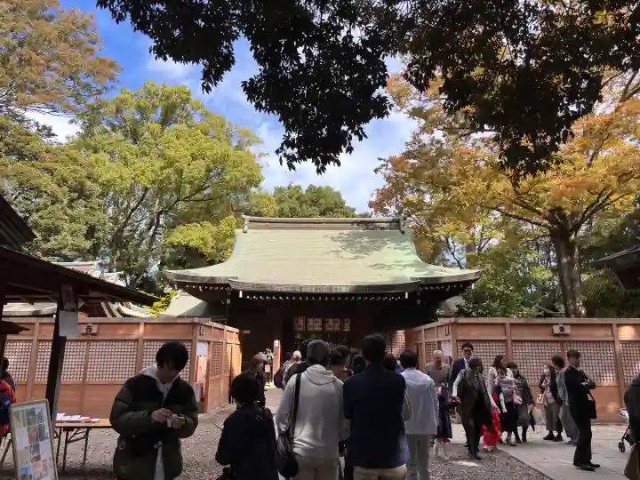 川越氷川神社の{uncategorized: "未分類", other: "その他", undefined: "問題あり", building: "その他建物", grave: "お墓", sacred_gate: "鳥居", guardian: "狛犬", statue: "像", buddha: "仏像", history: "歴史", nature: "自然", garden: "庭園", animal: "動物", pagoda: "塔", temizu: "手水舎", mountain_gate: "山門・神門", sanctuary: "本殿・本堂", subordinate: "末社・摂社", art: "芸術", scenery: "景色", jizo: "地蔵", ema: "絵馬", goshuin: "御朱印", omikuji: "おみくじ", items: "授与品その他", amulet: "お守り", goshuincho: "御朱印帳", eats: "食事", festival: "お祭り", votive_dance: "神楽", shichigosan: "七五三参", wedding: "結婚式", experience: "体験その他", initially: "初詣", around: "周辺", anti_infection: "感染症対策"}