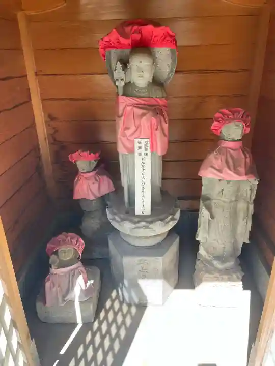 東福寺の{uncategorized: "未分類", other: "その他", undefined: "問題あり", building: "その他建物", grave: "お墓", sacred_gate: "鳥居", guardian: "狛犬", statue: "像", buddha: "仏像", history: "歴史", nature: "自然", garden: "庭園", animal: "動物", pagoda: "塔", temizu: "手水舎", mountain_gate: "山門・神門", sanctuary: "本殿・本堂", subordinate: "末社・摂社", art: "芸術", scenery: "景色", jizo: "地蔵", ema: "絵馬", goshuin: "御朱印", omikuji: "おみくじ", items: "授与品その他", amulet: "お守り", goshuincho: "御朱印帳", eats: "食事", festival: "お祭り", votive_dance: "神楽", shichigosan: "七五三参", wedding: "結婚式", experience: "体験その他", initially: "初詣", around: "周辺", anti_infection: "感染症対策"}