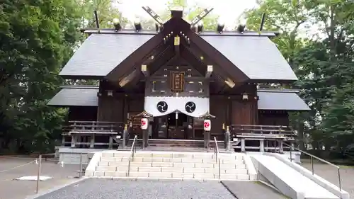 旭川神社の本殿