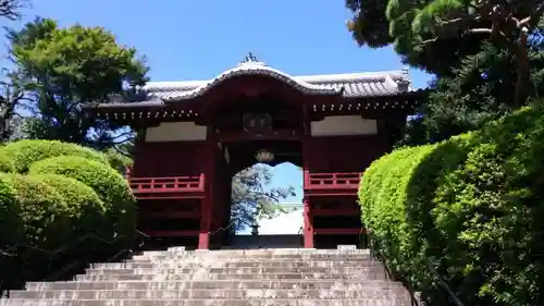 護国寺の山門