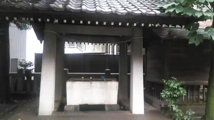 御園神社の手水舎