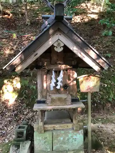 玉作湯神社の末社