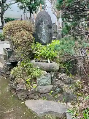 信行寺の{uncategorized: "未分類", other: "その他", undefined: "問題あり", building: "その他建物", grave: "お墓", sacred_gate: "鳥居", guardian: "狛犬", statue: "像", buddha: "仏像", history: "歴史", nature: "自然", garden: "庭園", animal: "動物", pagoda: "塔", temizu: "手水舎", mountain_gate: "山門・神門", sanctuary: "本殿・本堂", subordinate: "末社・摂社", art: "芸術", scenery: "景色", jizo: "地蔵", ema: "絵馬", goshuin: "御朱印", omikuji: "おみくじ", items: "授与品その他", amulet: "お守り", goshuincho: "御朱印帳", eats: "食事", festival: "お祭り", votive_dance: "神楽", shichigosan: "七五三参", wedding: "結婚式", experience: "体験その他", initially: "初詣", around: "周辺", anti_infection: "感染症対策"}