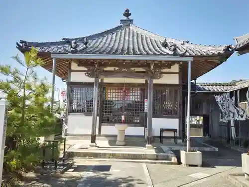 西方寺の本殿・本堂