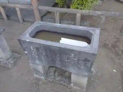 高根町熊野神社の手水舎