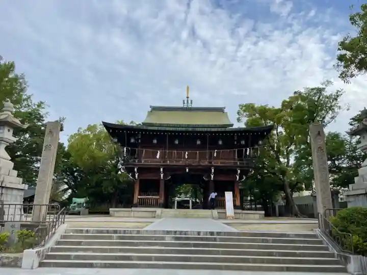 石切劔箭神社の山門・神門