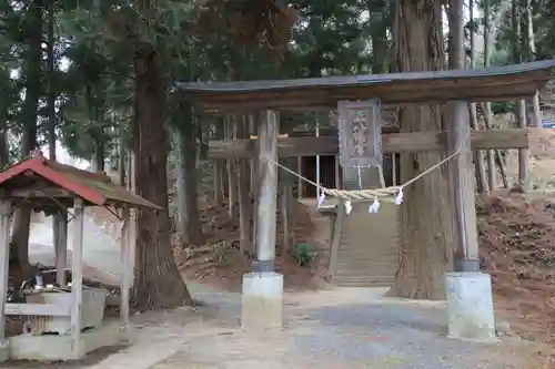 川辺八幡神社の鳥居