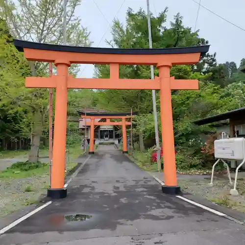 尾札部稲荷神社の鳥居