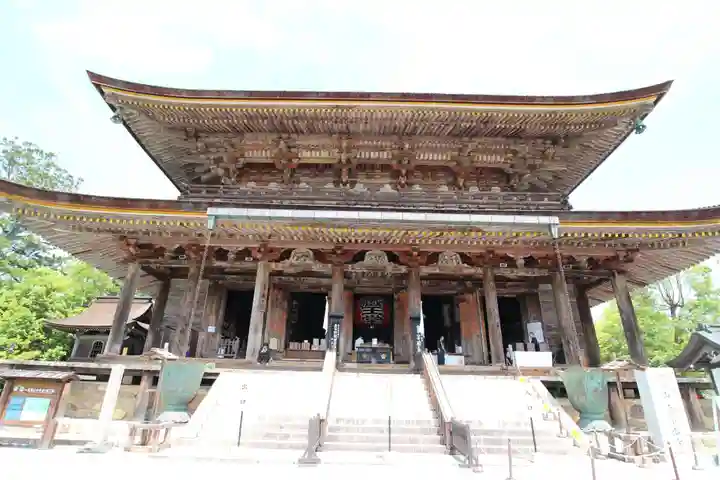 金峯山寺の本殿・本堂