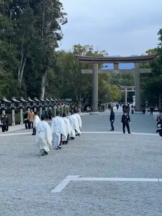 橿原神宮の{uncategorized: "未分類", other: "その他", undefined: "問題あり", building: "その他建物", grave: "お墓", sacred_gate: "鳥居", guardian: "狛犬", statue: "像", buddha: "仏像", history: "歴史", nature: "自然", garden: "庭園", animal: "動物", pagoda: "塔", temizu: "手水舎", mountain_gate: "山門・神門", sanctuary: "本殿・本堂", subordinate: "末社・摂社", art: "芸術", scenery: "景色", jizo: "地蔵", ema: "絵馬", goshuin: "御朱印", omikuji: "おみくじ", items: "授与品その他", amulet: "お守り", goshuincho: "御朱印帳", eats: "食事", festival: "お祭り", votive_dance: "神楽", shichigosan: "七五三参", wedding: "結婚式", experience: "体験その他", initially: "初詣", around: "周辺", anti_infection: "感染症対策"}