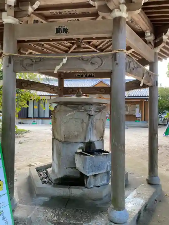 與止日女神社の{uncategorized: "未分類", other: "その他", undefined: "問題あり", building: "その他建物", grave: "お墓", sacred_gate: "鳥居", guardian: "狛犬", statue: "像", buddha: "仏像", history: "歴史", nature: "自然", garden: "庭園", animal: "動物", pagoda: "塔", temizu: "手水舎", mountain_gate: "山門・神門", sanctuary: "本殿・本堂", subordinate: "末社・摂社", art: "芸術", scenery: "景色", jizo: "地蔵", ema: "絵馬", goshuin: "御朱印", omikuji: "おみくじ", items: "授与品その他", amulet: "お守り", goshuincho: "御朱印帳", eats: "食事", festival: "お祭り", votive_dance: "神楽", shichigosan: "七五三参", wedding: "結婚式", experience: "体験その他", initially: "初詣", around: "周辺", anti_infection: "感染症対策"}